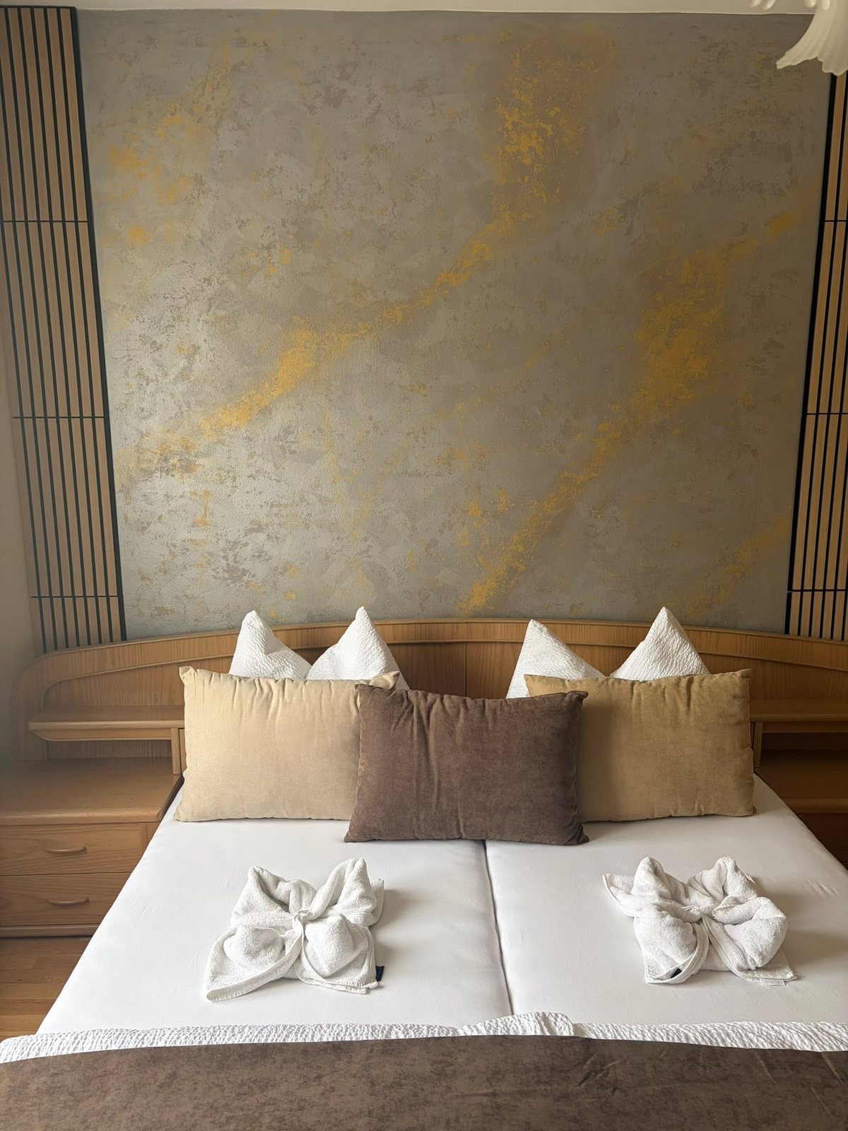 Zimmer mit Templer Gasthof Beschriftung